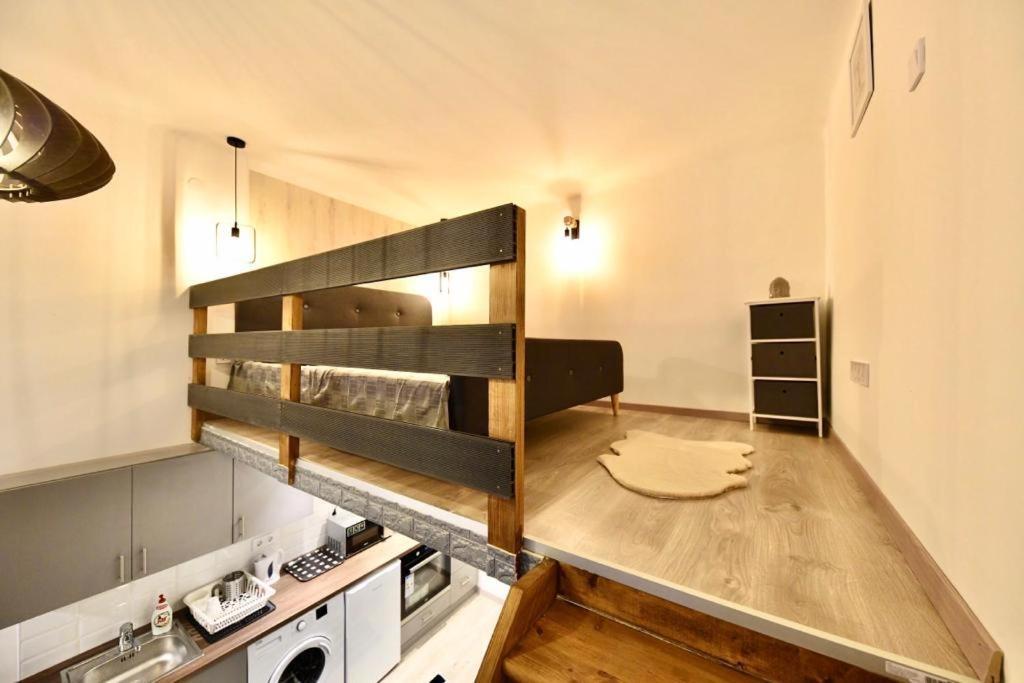 דירות בודפשט Cosy Flat In Kiraly Str, King מראה חיצוני תמונה